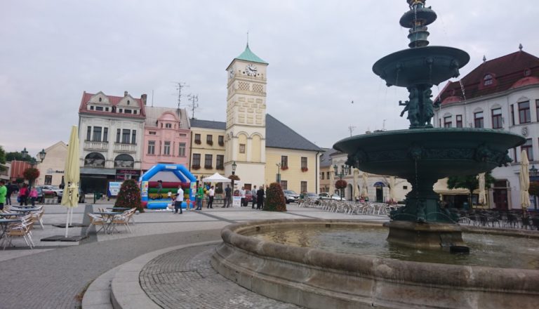 Kde se s námi a našimi kandidáty a kandidátkami můžete potkat?